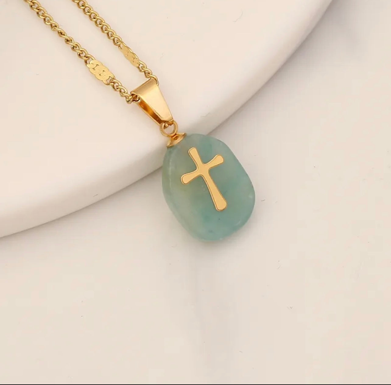 Caesy Necklace
