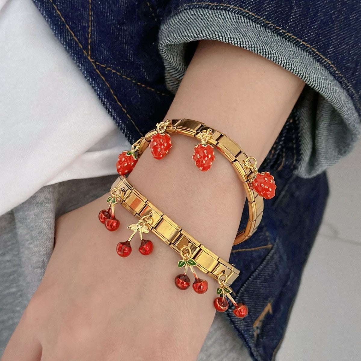 Charm Cherry- Straw