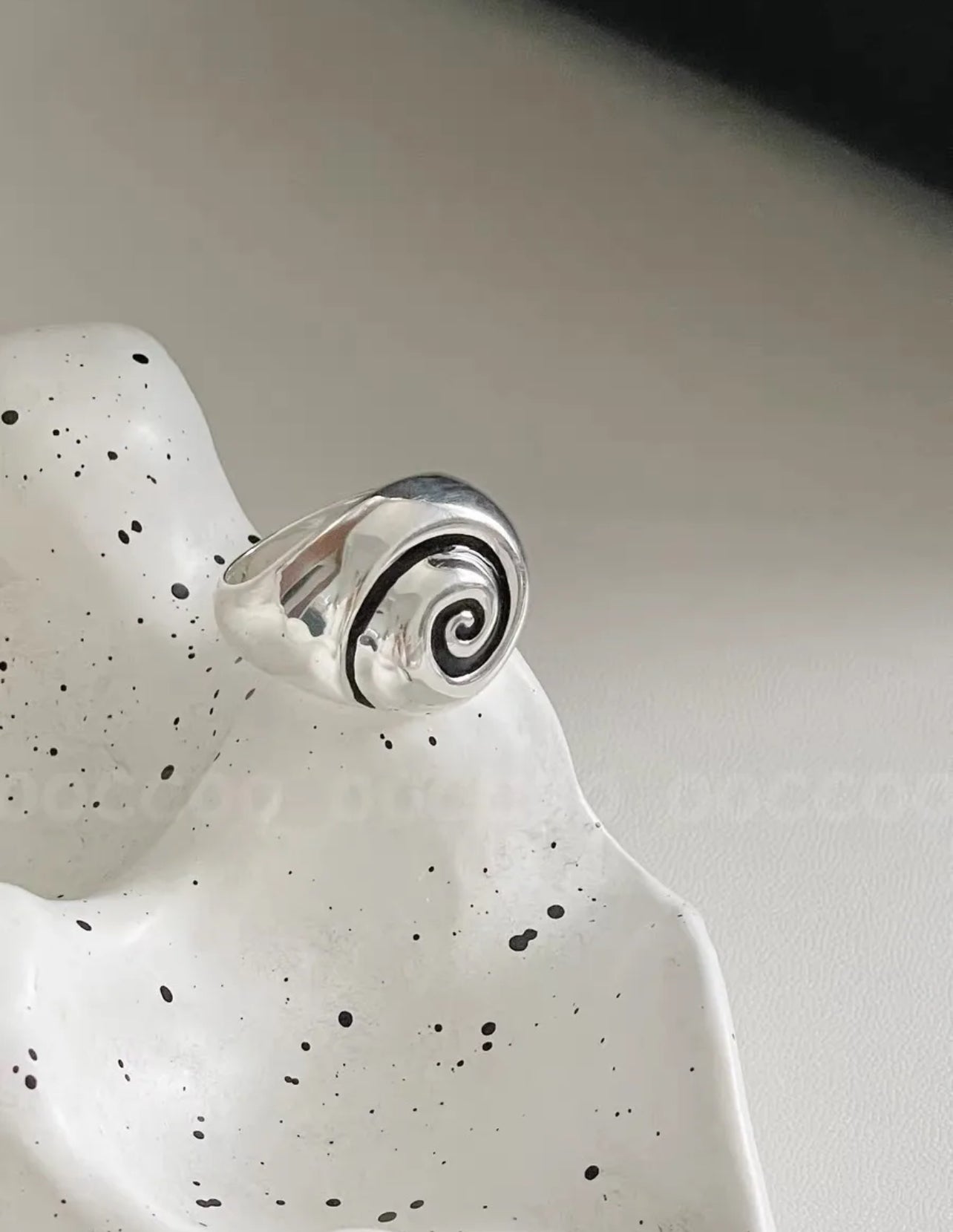Caracoil Ring